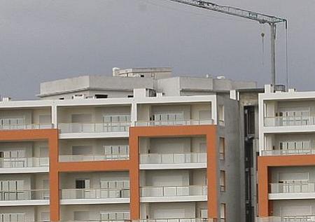 Construction of a housing complex, consisting of 30 apartments, called Facho Praia da Rocha